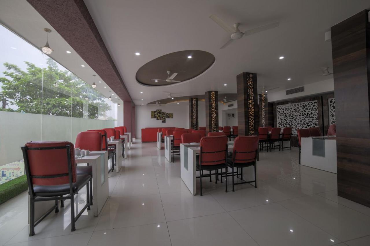 Capital O41969 Sahyog Hotel Khamtalai Екстериор снимка